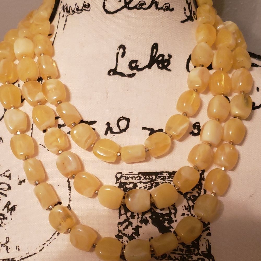 Necklace - Picture 2 of 3